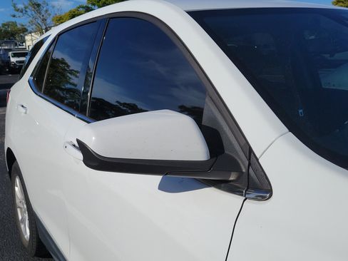 Used 2020 Chevrolet Equinox LT FWD image 9