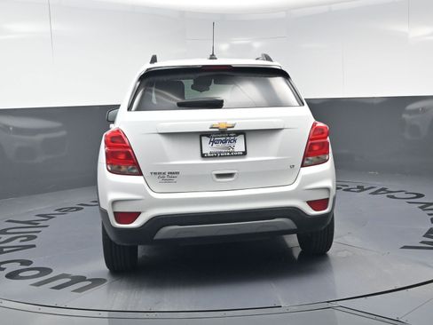 Used 2019 Chevrolet Trax LT w/ LT Convenience Package image 8