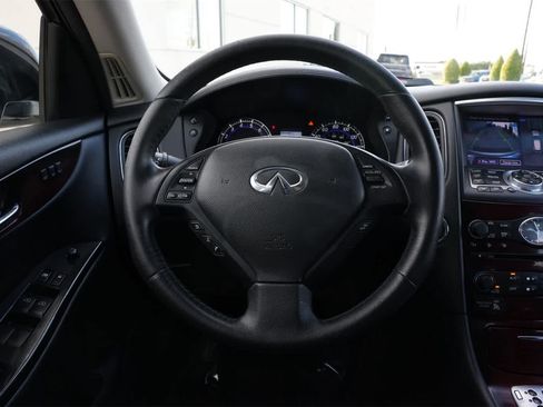 Used 2017 INFINITI QX50 2WD w/ Deluxe Touring Package image 9