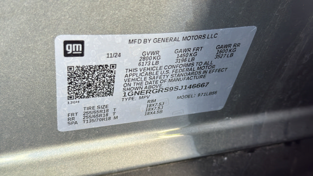 Used 2025 Chevrolet Traverse LT FWD image 32