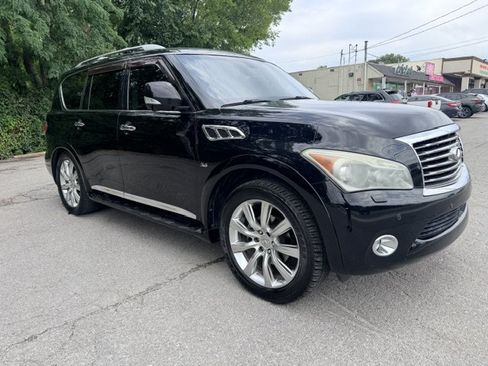Used 2014 INFINITI QX80 4WD w/ Deluxe Touring Package image 3