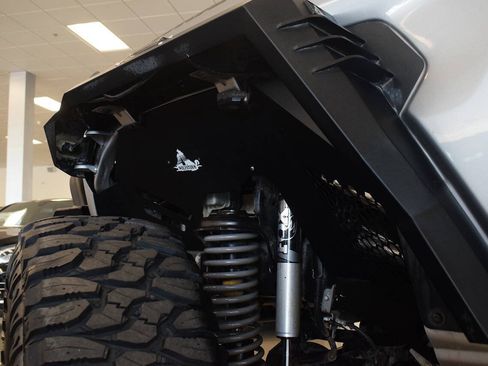 Used 2018 Jeep Wrangler Unlimited Sport S AWD/4WD image 20