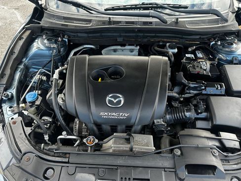 Used 2015 MAZDA MAZDA3 i Touring image 22