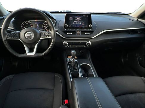Used 2022 Nissan Altima 2.5 SV FWD image 35