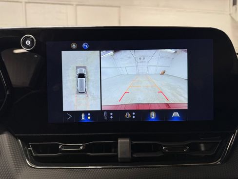 Used 2025 Chevrolet Equinox RS w/ Safety and Technology Package FWD image 13