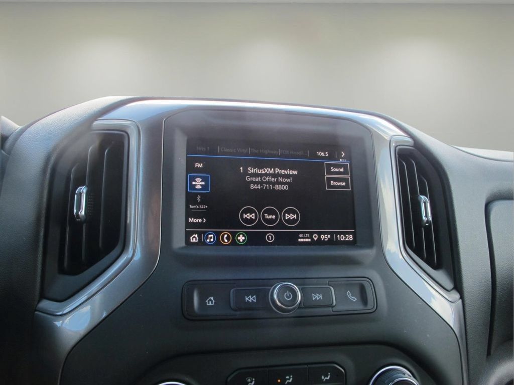 Used 2026 Chevrolet Silverado 1500 Custom AWD/4WD image 15