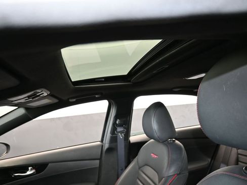 Used 2023 Kia Forte GT w/ GT2 Package image 11