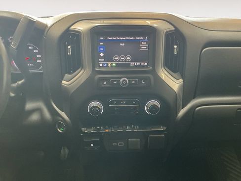 Certified 2025 Chevrolet Silverado 1500 Custom AWD/4WD image 12