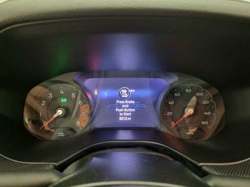 Used 2026 Jeep Compass Latitude image 30