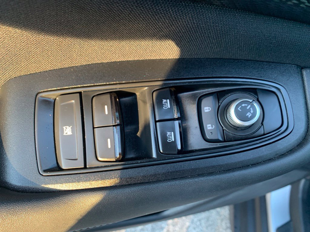 Used 2025 Subaru Outback Premium AWD/4WD image 16