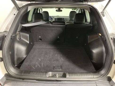 Used 2019 Jeep Cherokee Limited w/ Trailer Tow Group image 27