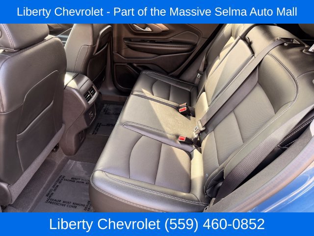 Used 2024 GMC Terrain SLT w/ Infotainment Package II AWD/4WD image 7