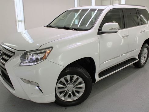 Used 2016 Lexus GX 460 w/ Premium Package AWD/4WD image 28