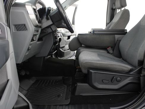 Used 2022 Ford F150 XLT w/ Equipment Group 302A High AWD/4WD image 16