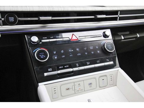 Used 2025 Hyundai Santa Fe Calligraphy FWD image 25