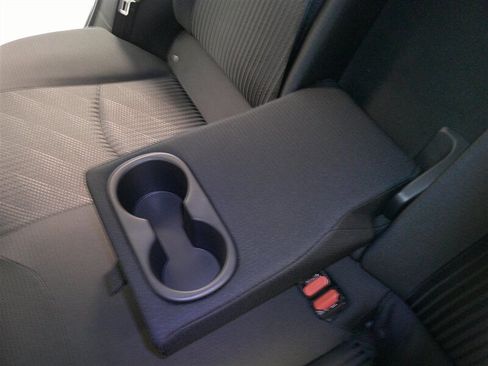 Used 2021 Toyota Prius Prime LE image 29