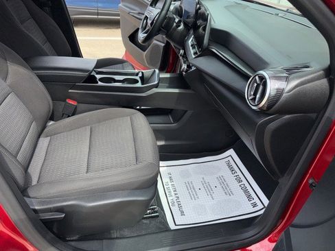 Certified 2025 Chevrolet Equinox LT w/ Safety and Technology Package image 30