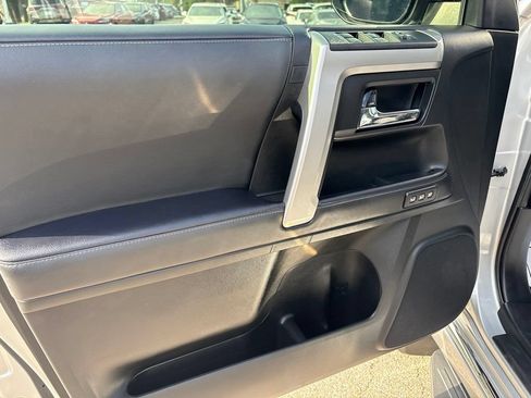Used 2021 Toyota 4Runner Limited AWD/4WD image 12