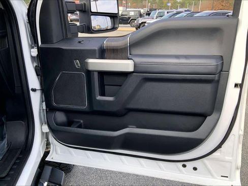 Used 2020 Ford F350 Lariat w/ Lariat Ultimate Package image 21