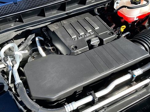 Used 2025 Chevrolet Silverado 1500 Custom image 30