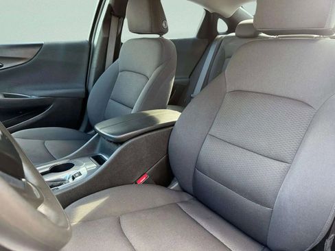 Used 2022 Chevrolet Malibu LT image 27