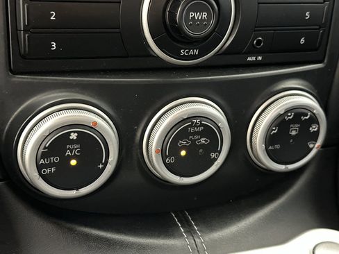 Used 2013 Nissan 370Z Coupe image 22