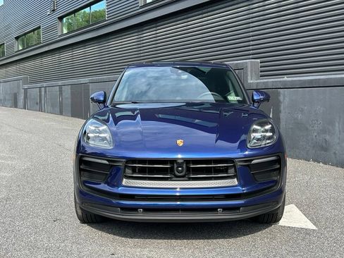 Certified 2026 Porsche Macan AWD/4WD image 13