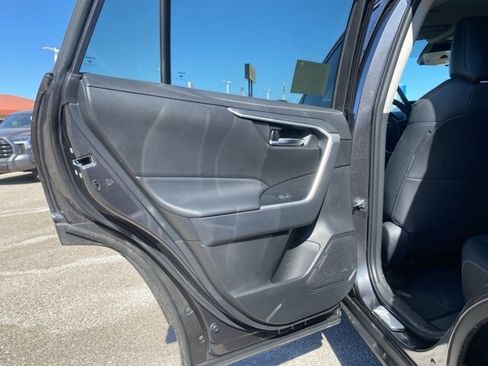 Used 2025 Toyota RAV4 XLE Premium image 11