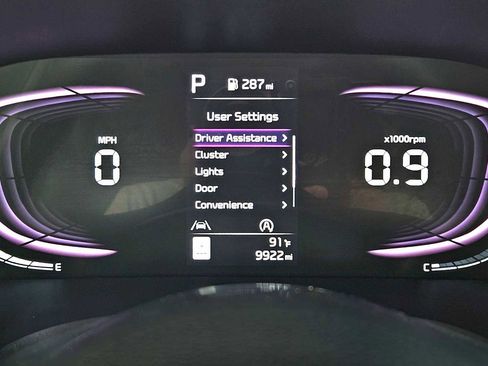 Certified 2025 Kia Soul LX FWD image 24