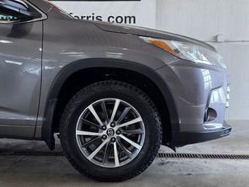 Used 2018 Toyota Highlander XLE image 35
