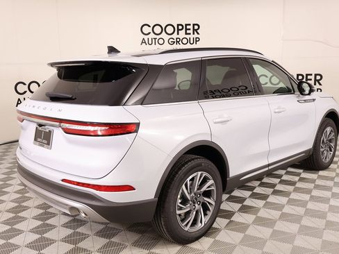 New 2026 Lincoln Corsair Premiere image 21