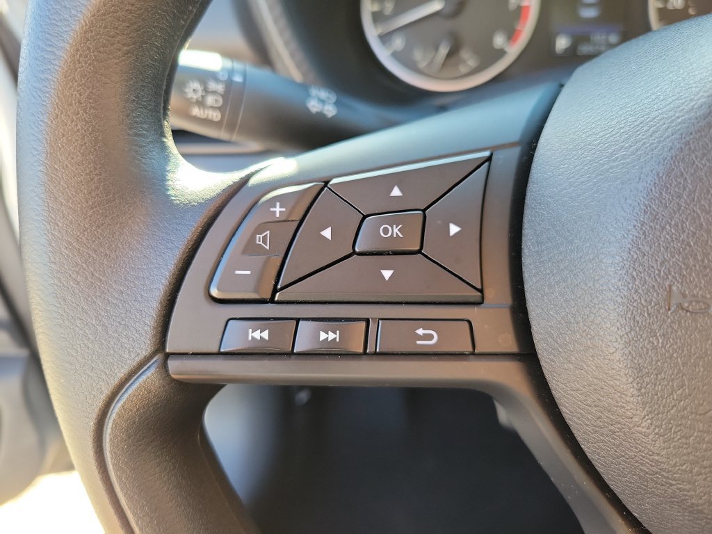Certified 2025 Nissan Sentra S FWD image 18