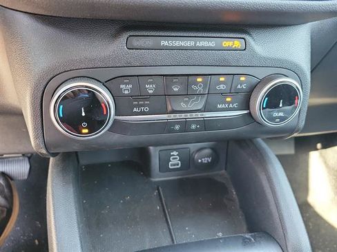 Used 2025 Ford Escape Active AWD/4WD image 19