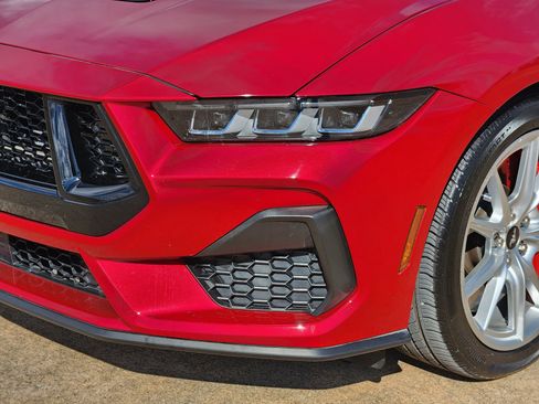 Used 2024 Ford Mustang GT Premium image 9