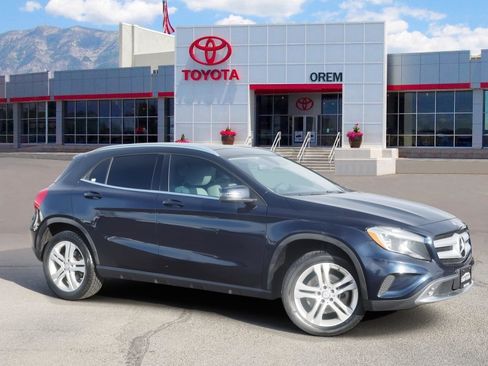 Used 2017 Mercedes-Benz GLA 250 4MATIC image 1