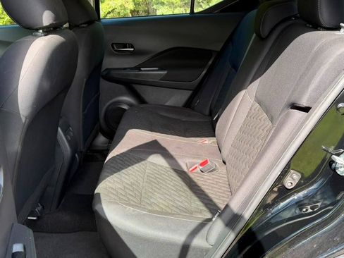 Used 2023 Nissan Kicks SV w/ Interior Electronics Package FWD image 9