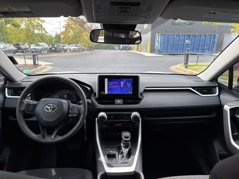 Used 2023 Toyota RAV4 LE FWD image 42