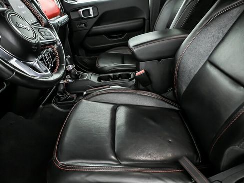 Used 2021 Jeep Wrangler Unlimited Rubicon AWD/4WD image 17