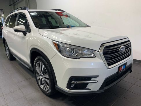 Used 2022 Subaru Ascent Limited image 2