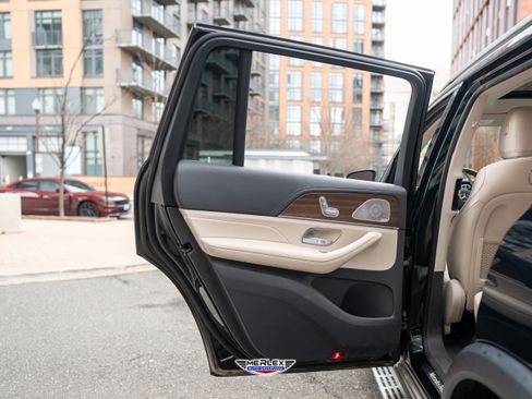 Used 2020 Mercedes-Benz GLS 450 450 4MATIC image 43