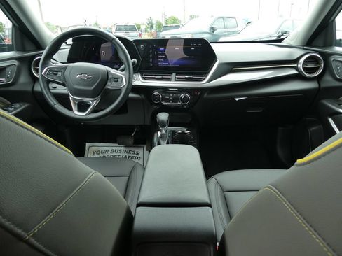 Certified 2024 Chevrolet Trax ACTIV FWD image 21