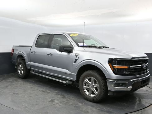 Used 2024 Ford F150 XLT w/ Mobile Office Package image 4