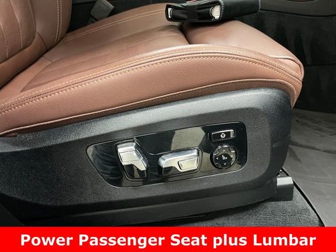 Used 2022 BMW X5 xDrive40i w/ M Sport Package image 12