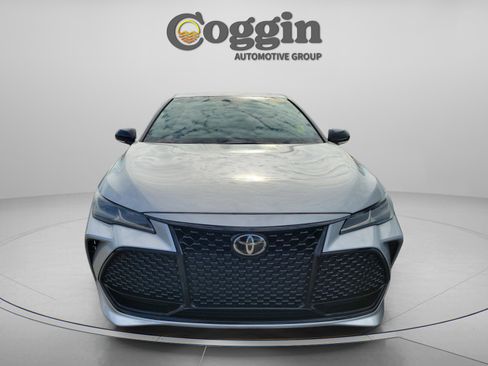 Used 2022 Toyota Avalon Touring image 19