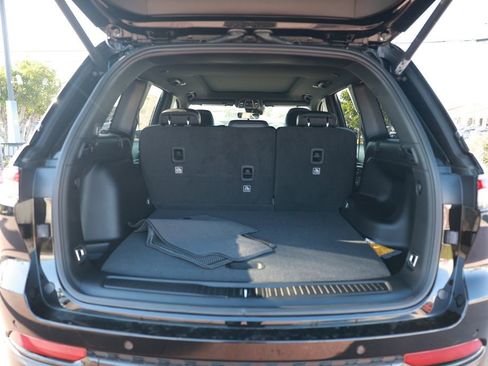 New 2025 Jeep Grand Cherokee Limited image 32