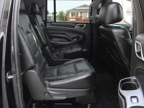 Used 2016 GMC Yukon XL Denali w/ Open Road Package AWD/4WD image 12