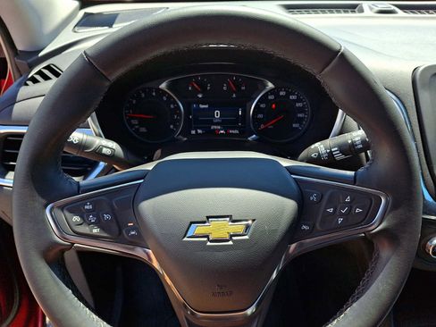 Used 2023 Chevrolet Equinox LT FWD image 18