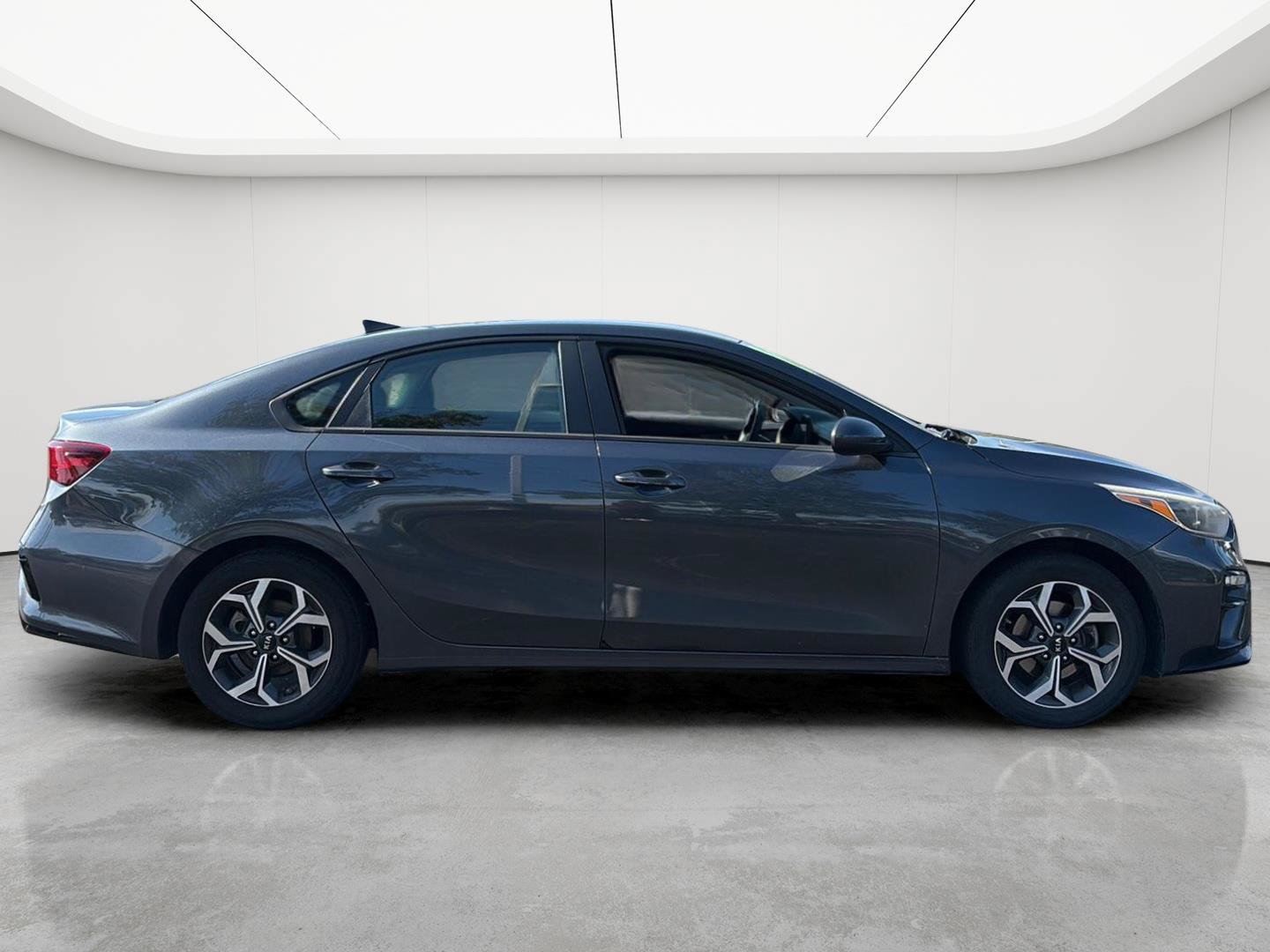 Used 2020 Kia Forte LXS FWD image 12