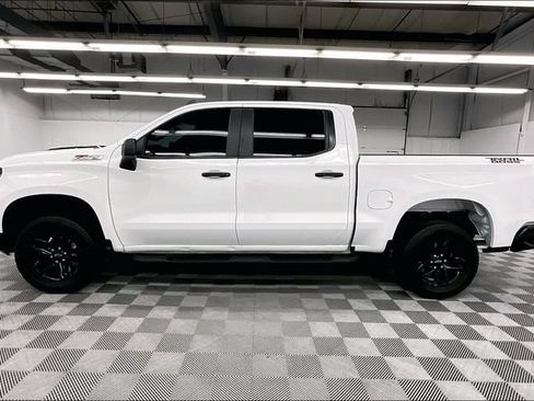 Used 2025 Chevrolet Silverado 1500 Custom Trail Boss AWD/4WD image 14