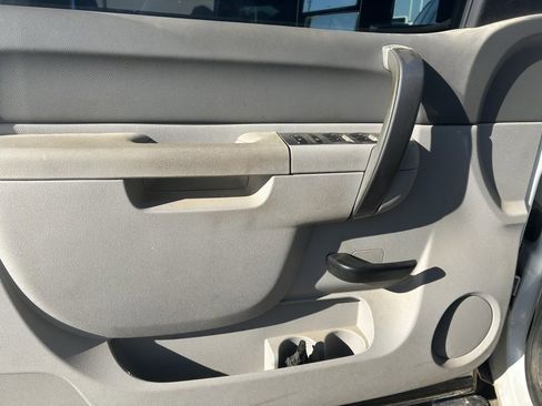 Used 2013 Chevrolet Silverado 3500 W/T image 2